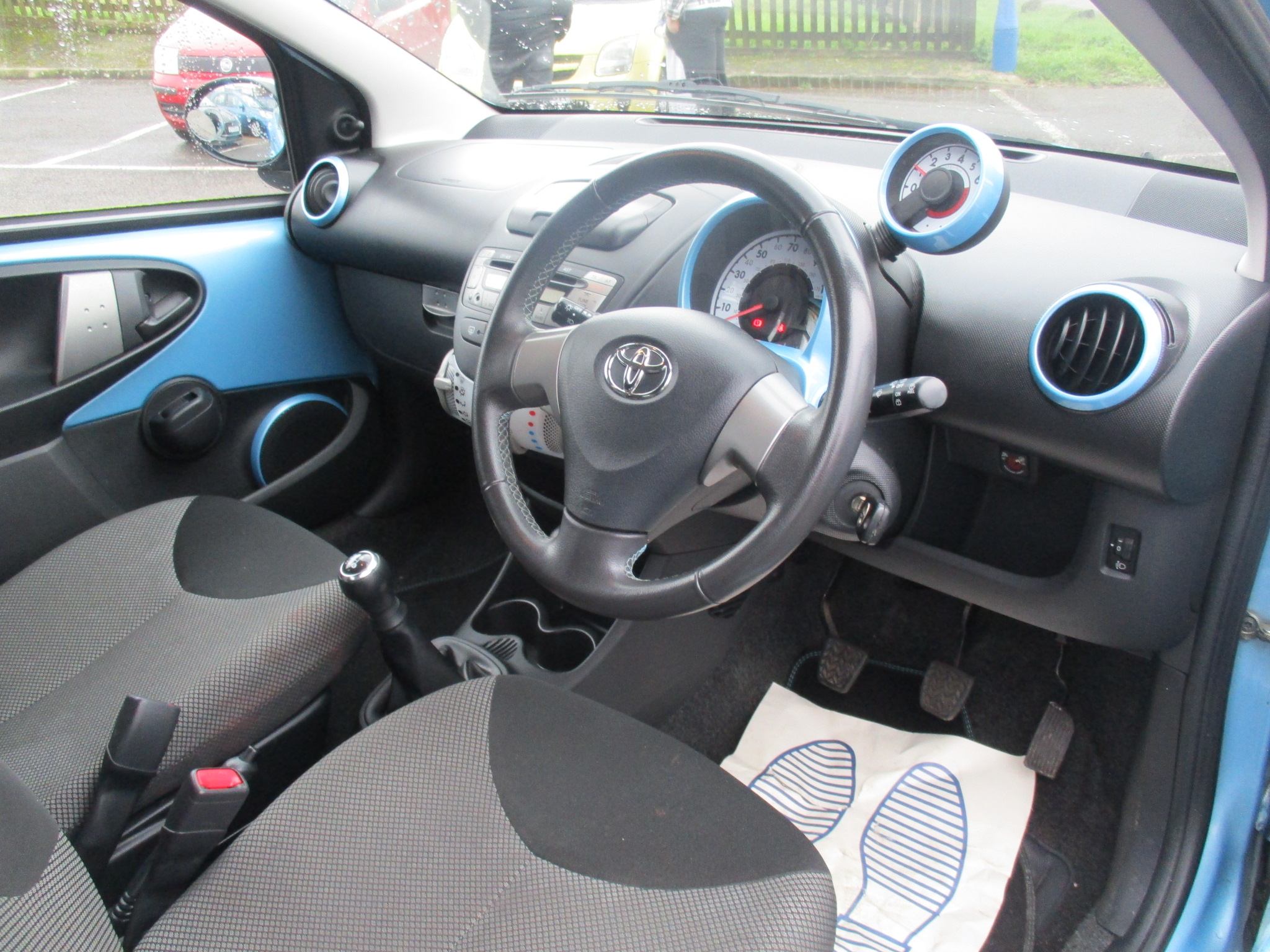 TOYOTA AYGO 1.0 VVT-I MOVE 2014